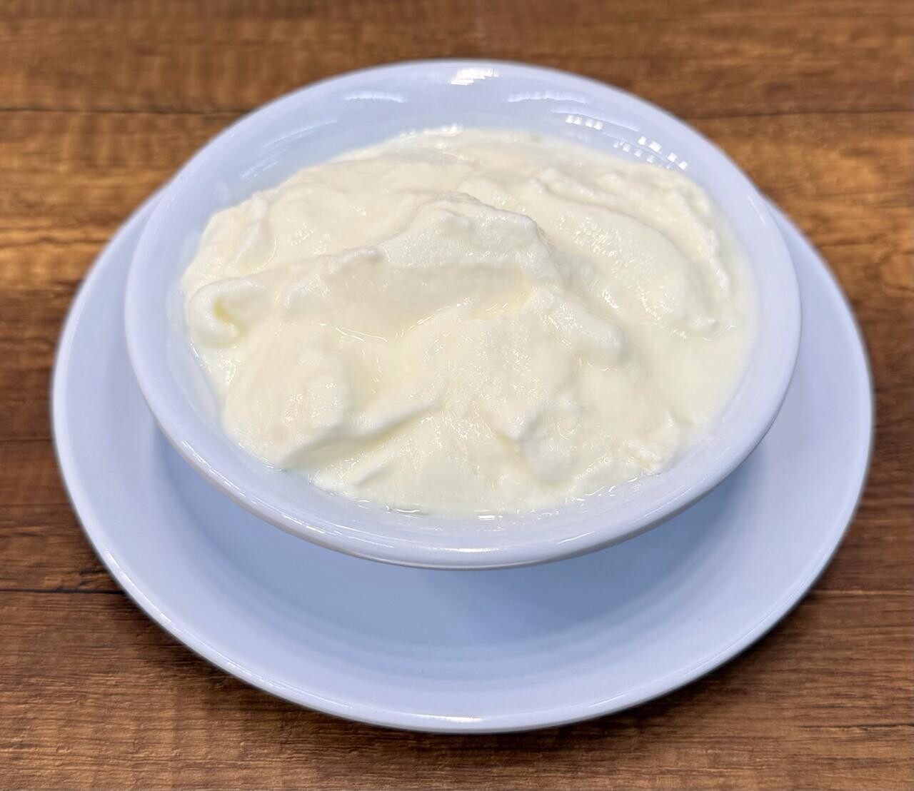 صحن لبن زبادي